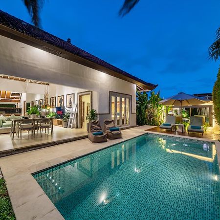 Villa Sarong 1 Seminyak  Exterior photo